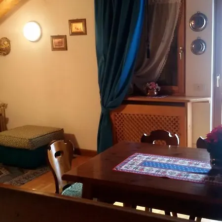 Mansarda Ca Enrosadira San Vito di Cadore